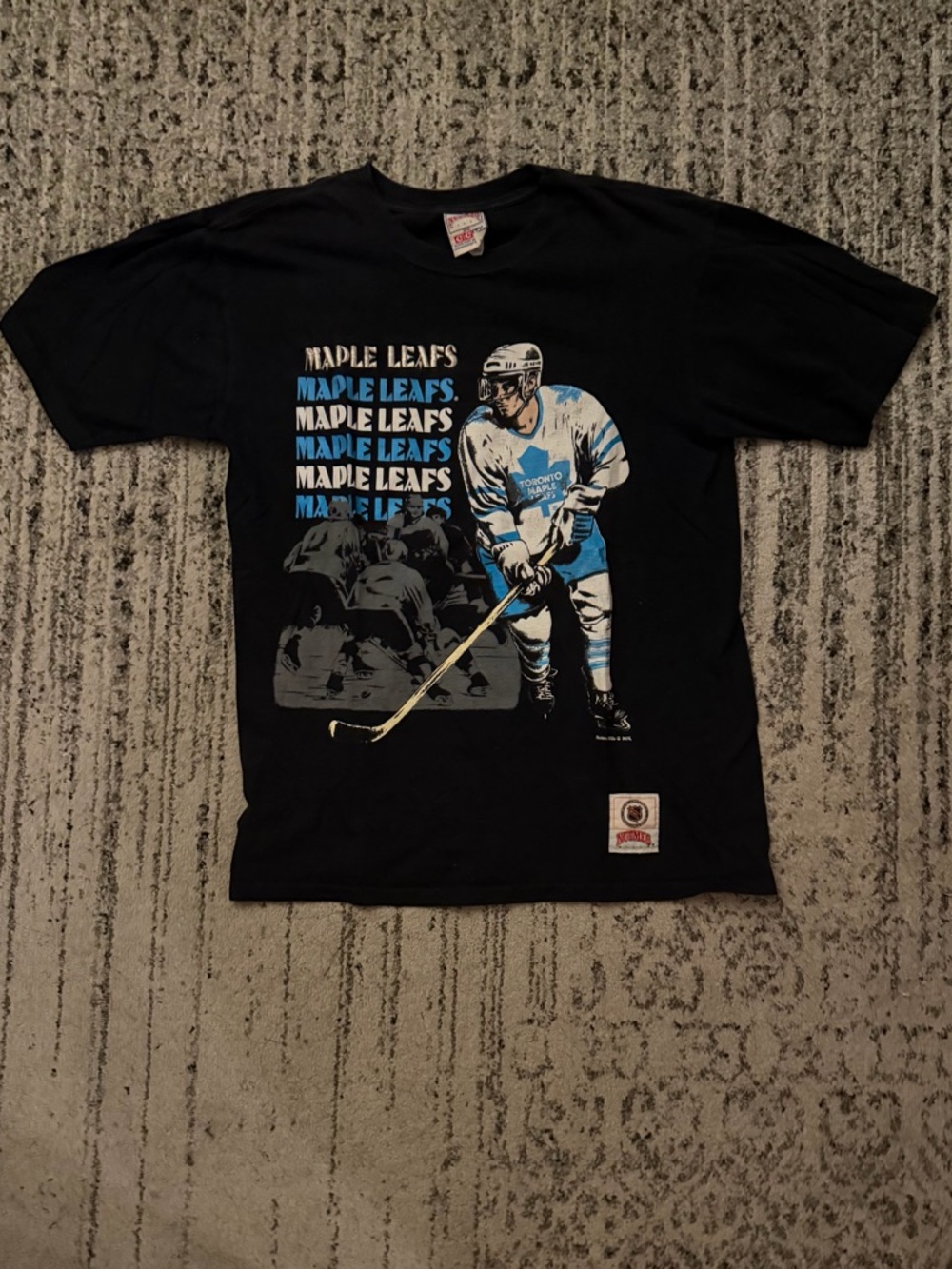 Vintage Toronto Maple Leafs Single Stitch T Shirt Mens Size Medium.